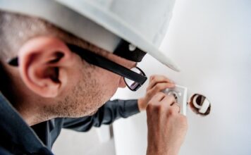 Jak zostać elektrykiem w wieku 30 lat?