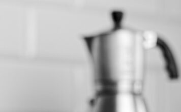 Czy do kawiarki można wlać mleko?