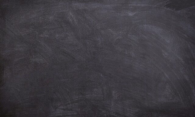 Do jakiej szkoły trzeba iść żeby zostać barmanem?